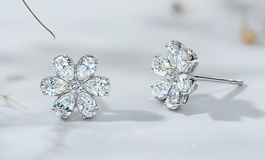 Lab grown diamond earring