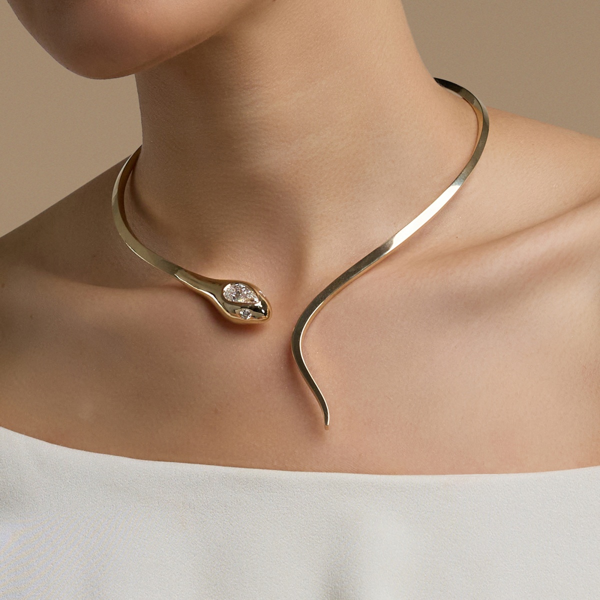 3 7/8 ctw Curve Serpent Choker Necklace