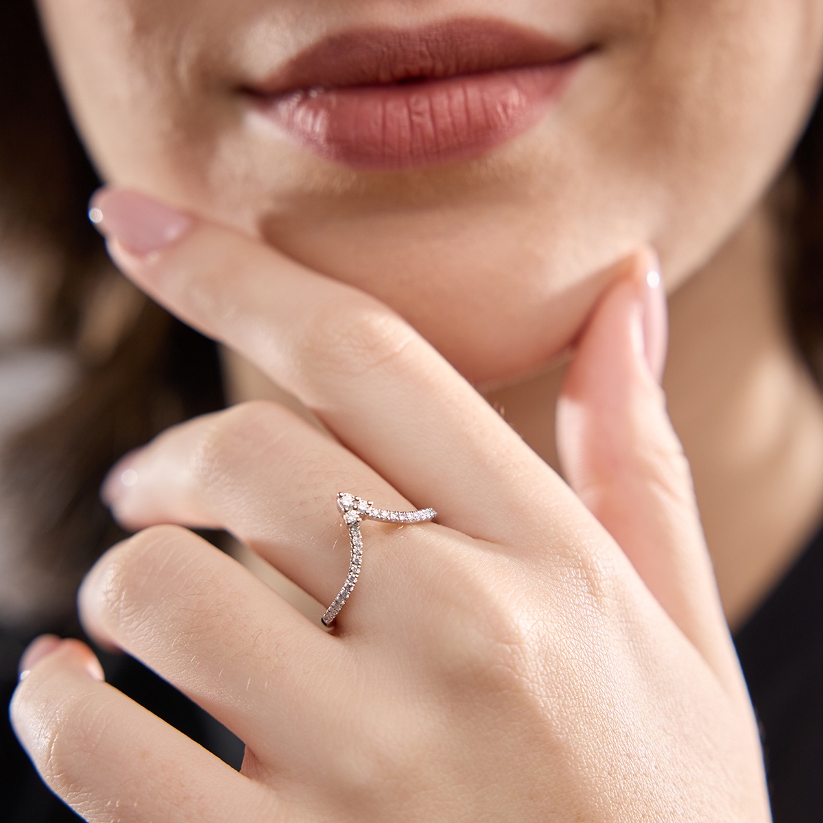 Additional Image 2 for  1/5 ctw Round Lab Grown Diamond Chevron Wedding Band