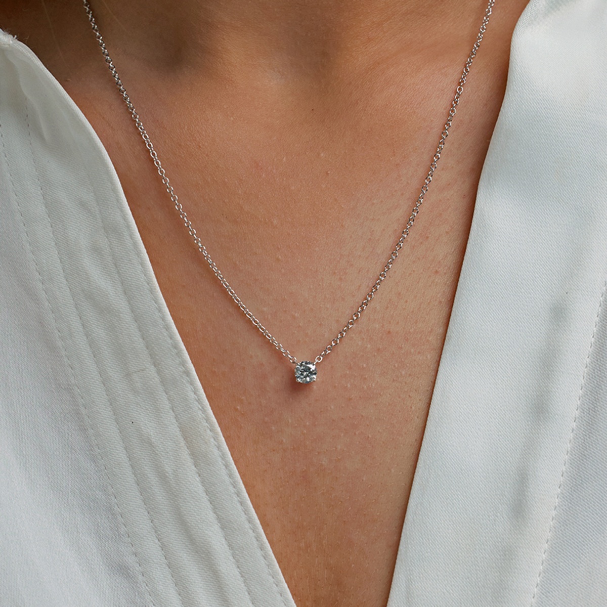 1/2 ctw Round Lab Grown Diamond Solitaire Pendant